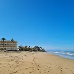 Apartamento Sunny In With Outdoor Swimming Pool And Garage Parking Place Included, 300m From The Sandy