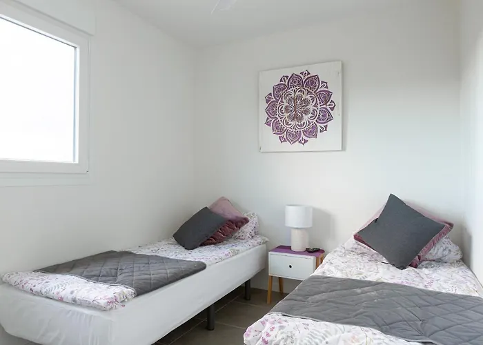 Sunny In With Outdoor Swimming Pool And Garage Parking Place Included, 300m From The Sandy *