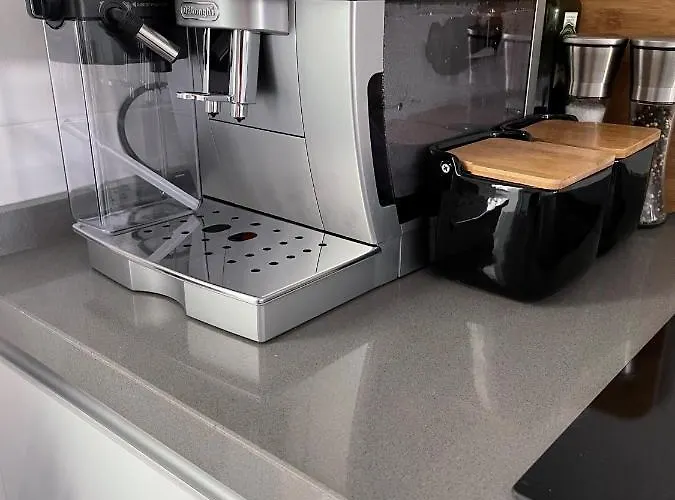 Apartment Sunny Beachside With Pool